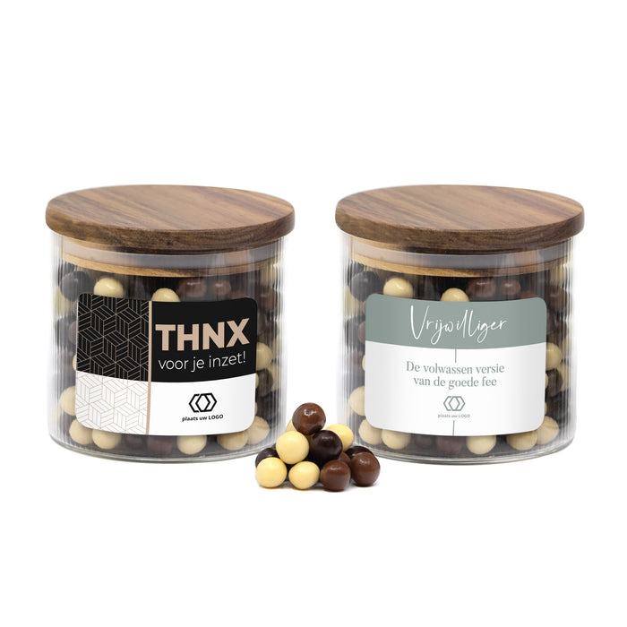 Medium pot met ribbelglas gevuld met snoep - Vrijwilliger Medium pot met ribbelglas gevuld met snoep - Vrijwilliger