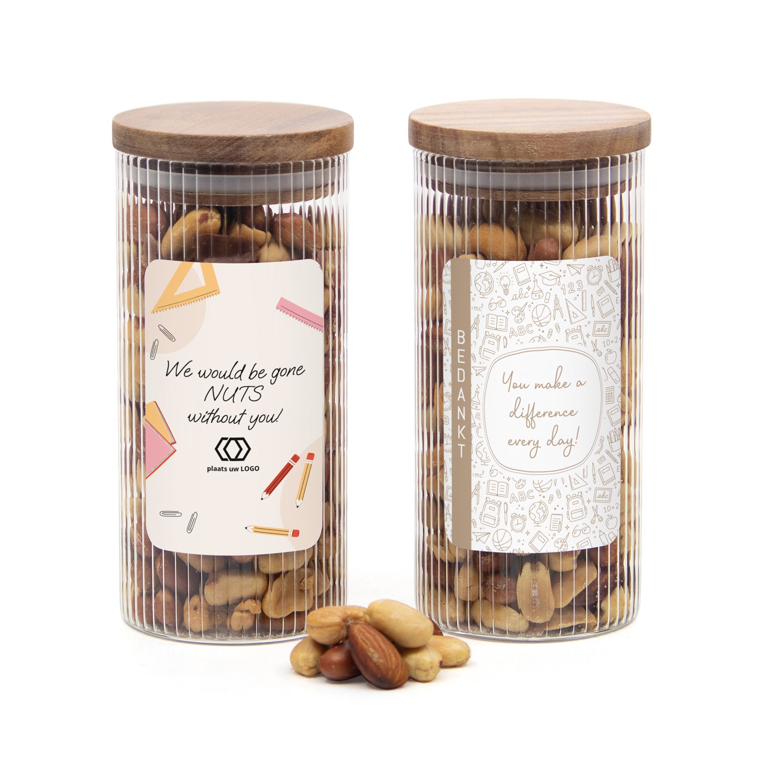 Pot met ribbelglas met verse notenmix - Leraar - Bedankjes.nl
