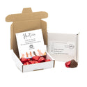 Vierkant doosje met chocolade harten en kaartje - Brievenbus - Bedankjes.nl