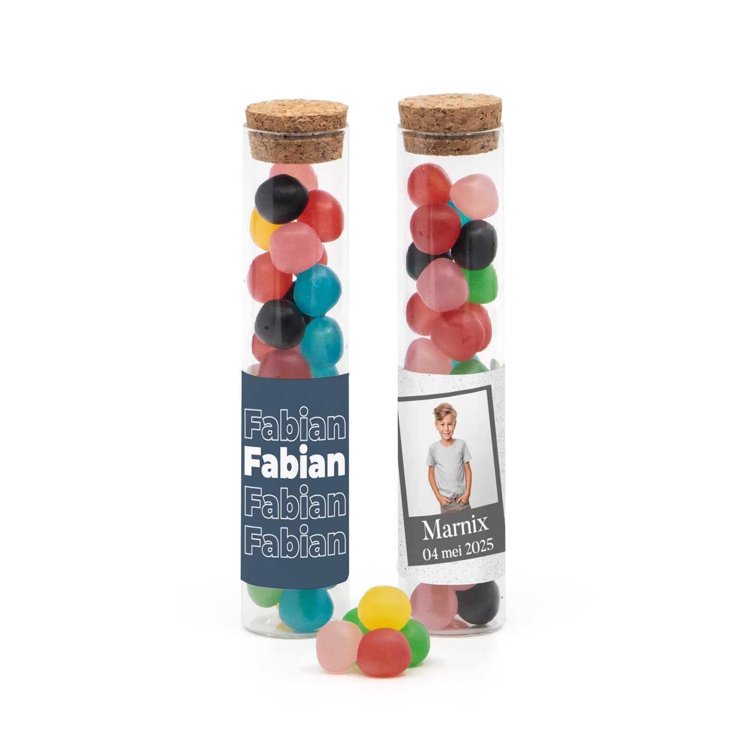 Glazen buisje met snoepjes - Communie jongens - Bedankjes.nl