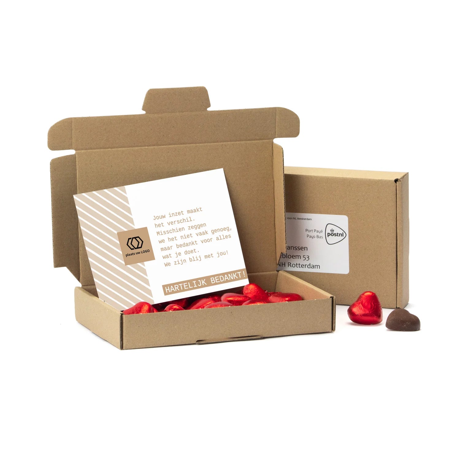 Maildoosje met chocolade hartjes - Brievenbus