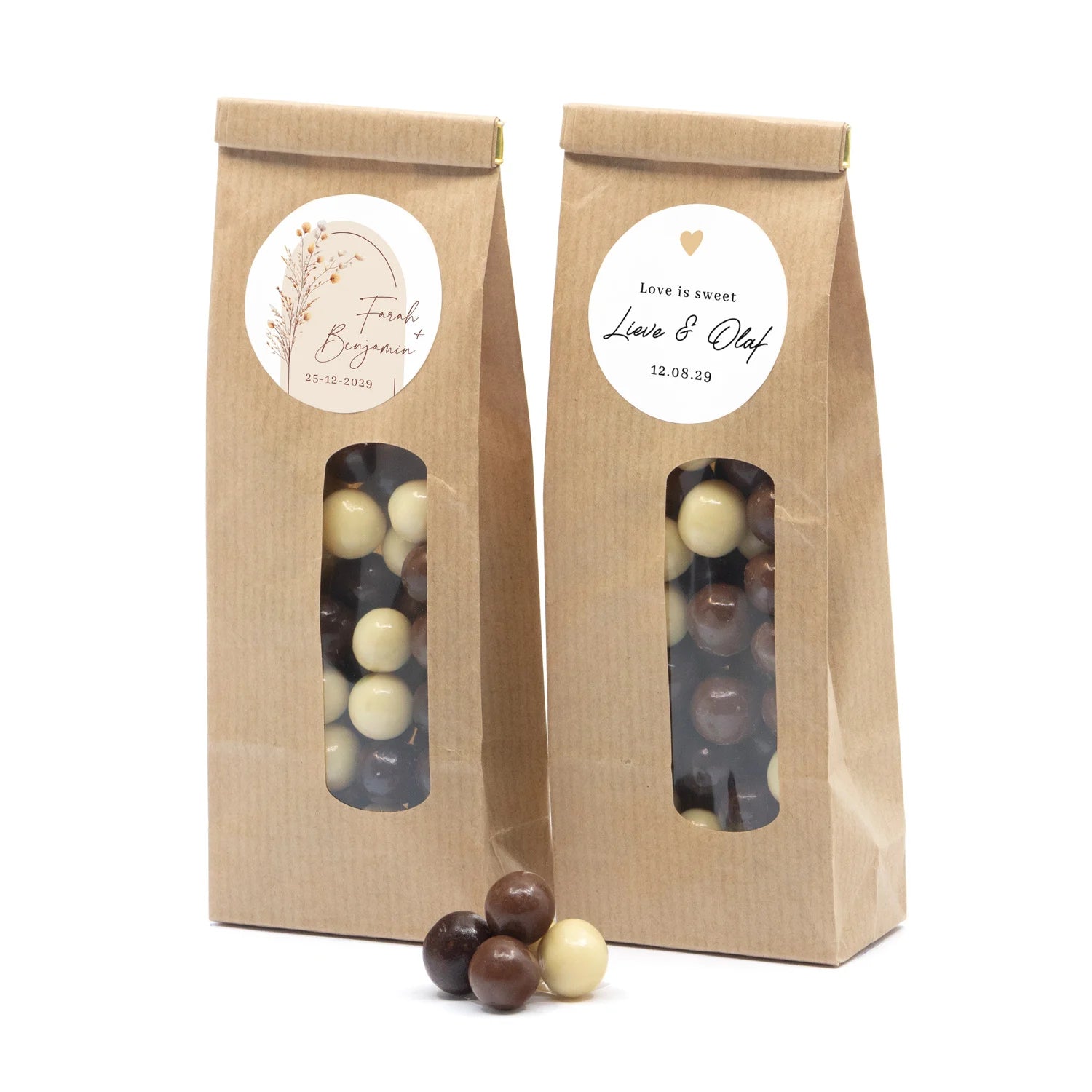 Kraftzakje met chocolade - Trouwen - Bedankjes.nl