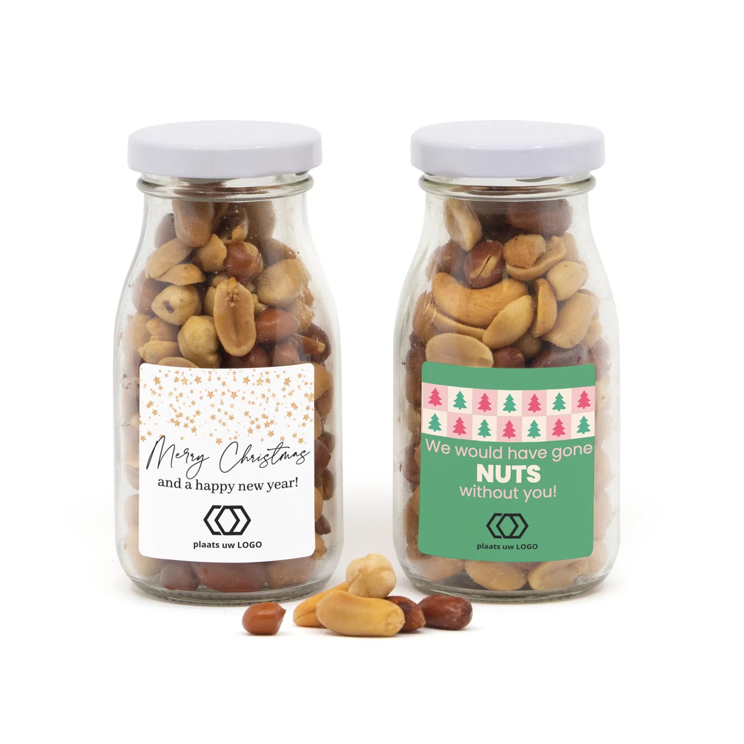 Glazen flesje met verse nootjes met eigen etiket - Kerst - Bedankjes.nl