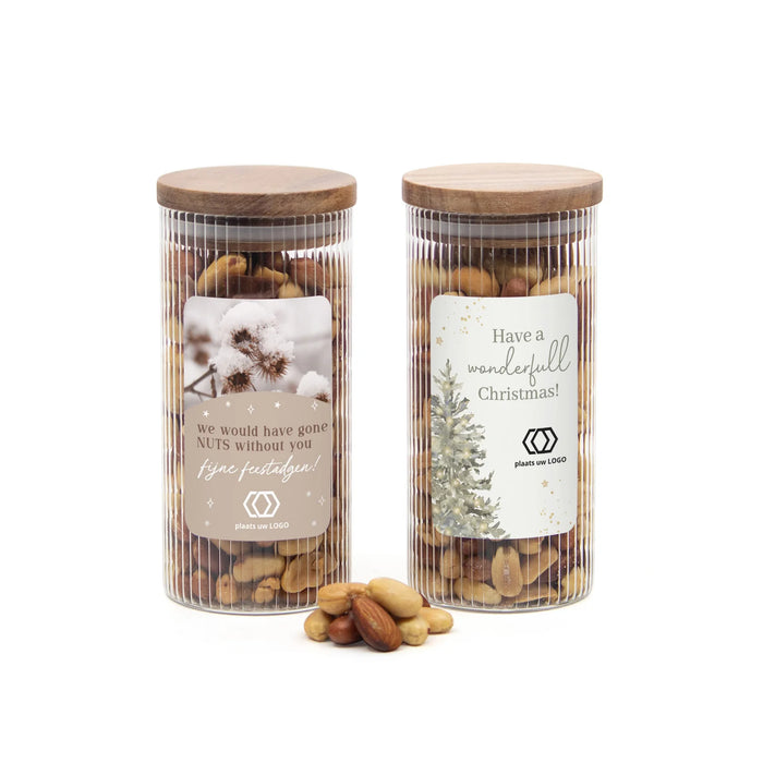 Pot met ribbelglas met verse notenmix - Kerst