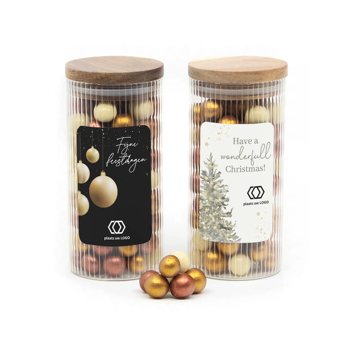 Pot met ribbelglas gevuld met snoepjes - Kerst