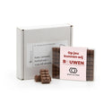 Doosje met 10 chocolade bouwstenen eigen sleeve - Brievenbus