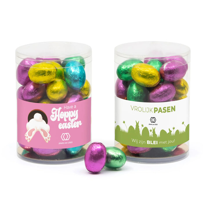 Koker met paaseitjes en eigen etiket