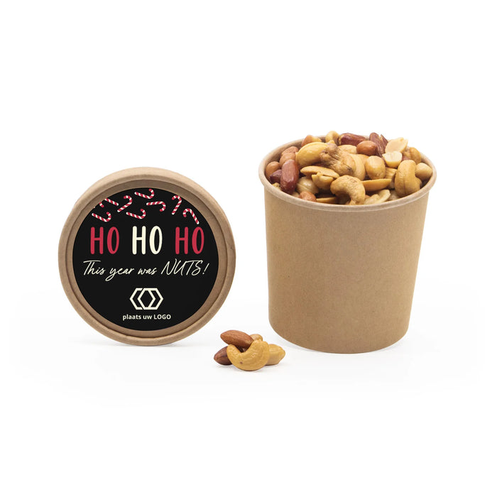 Kraftbeker met verse notenmix en eigen etiket - Kerst